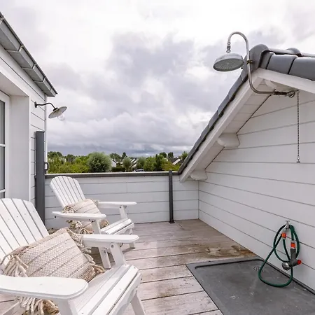 Holiday home Beautiful And Spacious House With Swimming Pond Sauna And Garden Koksijde