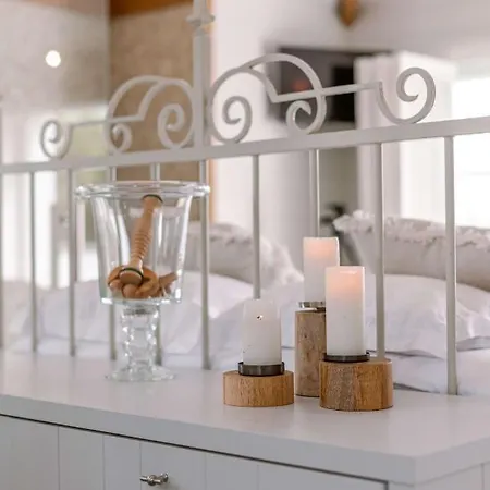 Beautiful And Spacious House With Swimming Pond Sauna And Garden كوكسيجدي